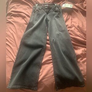 Gorgeous wide leg jeans